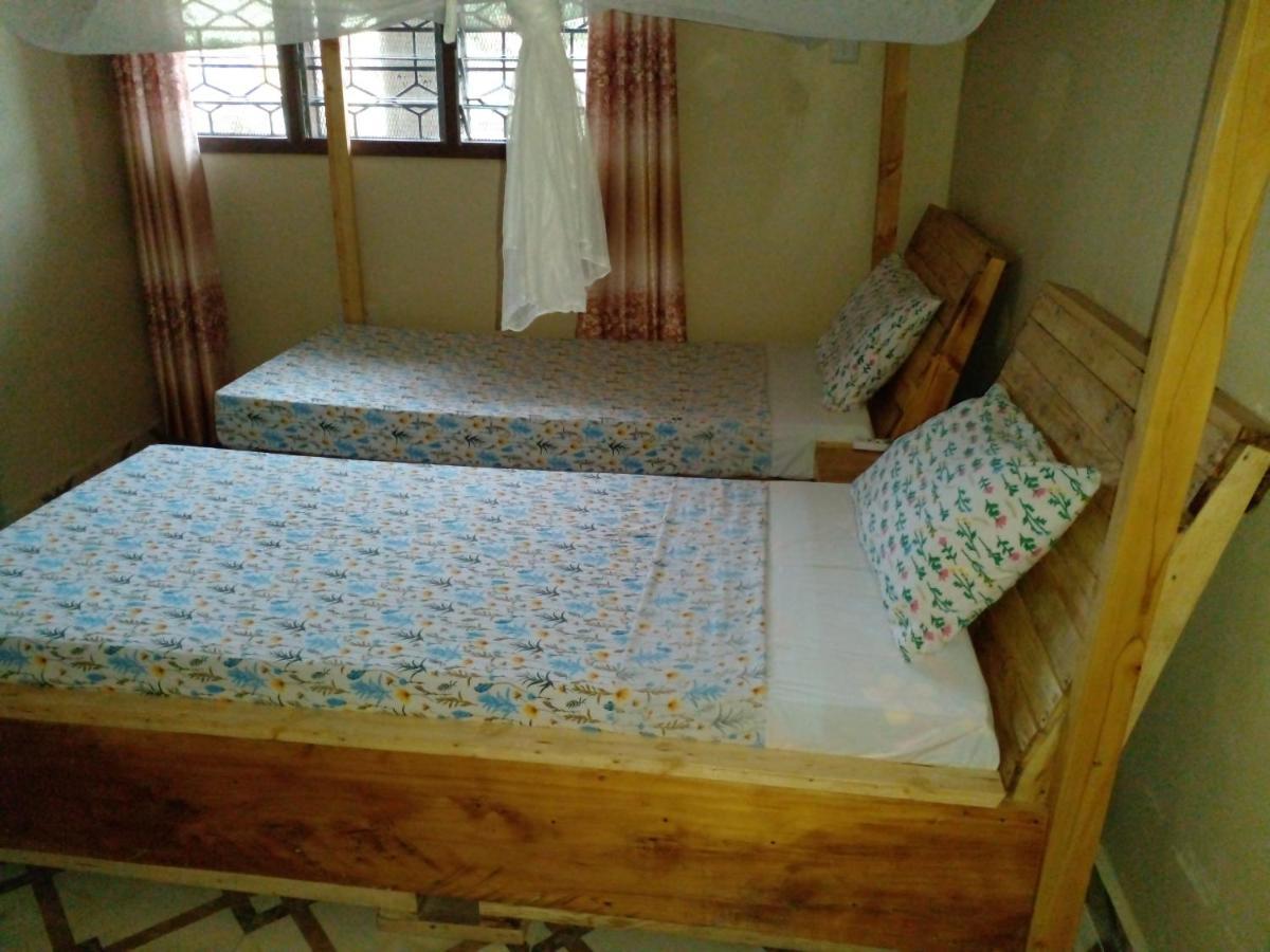 Bed and Breakfast L&J Modern Backpackers Kinondoni Daressalam Exterior foto