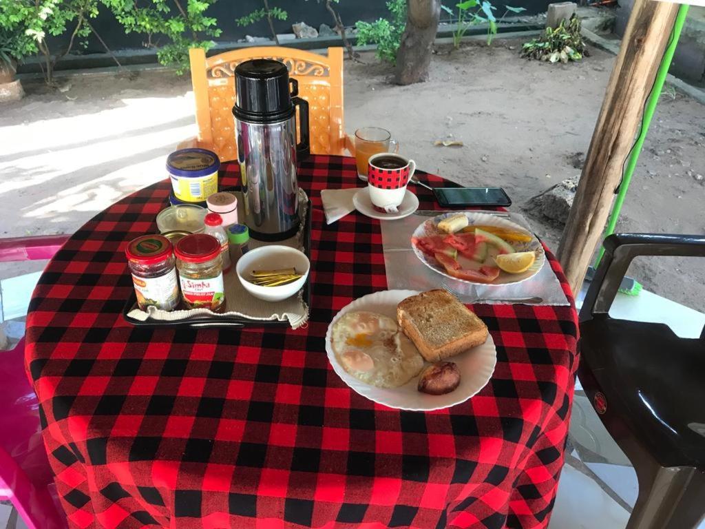 Bed and Breakfast L&J Modern Backpackers Kinondoni Daressalam Exterior foto