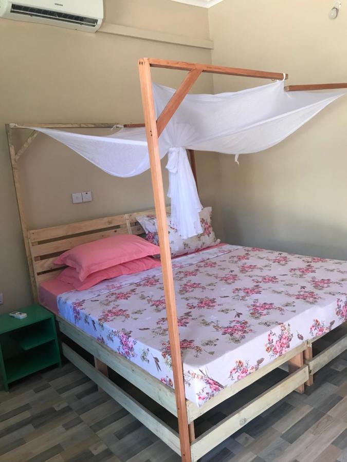 Bed and Breakfast L&J Modern Backpackers Kinondoni Daressalam Exterior foto
