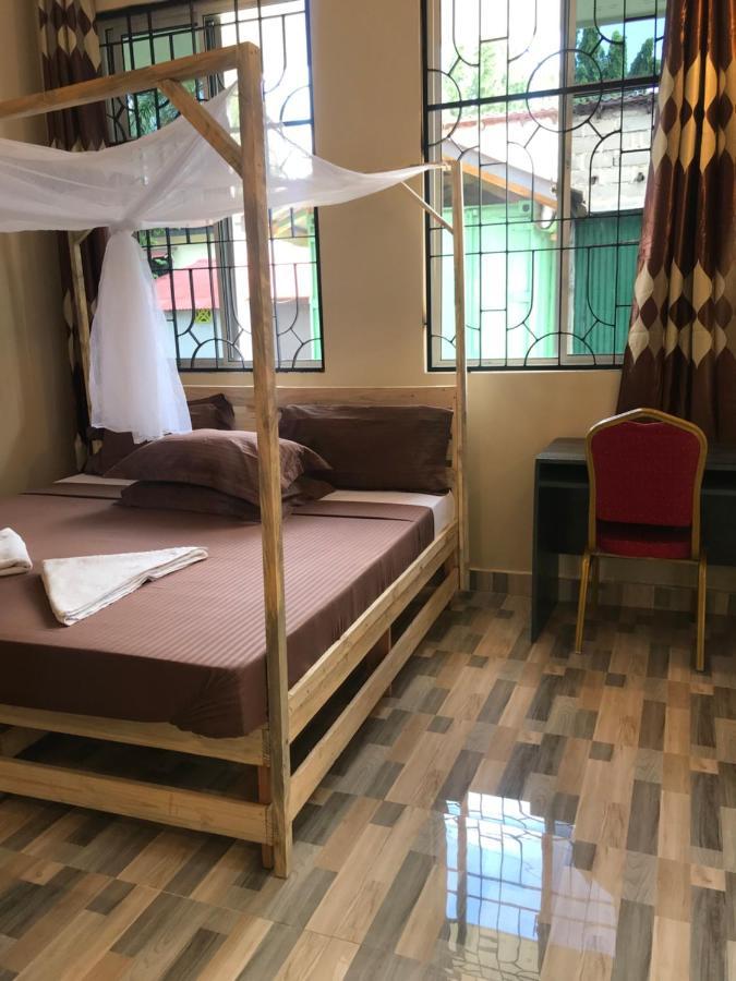 Bed and Breakfast L&J Modern Backpackers Kinondoni Daressalam Exterior foto