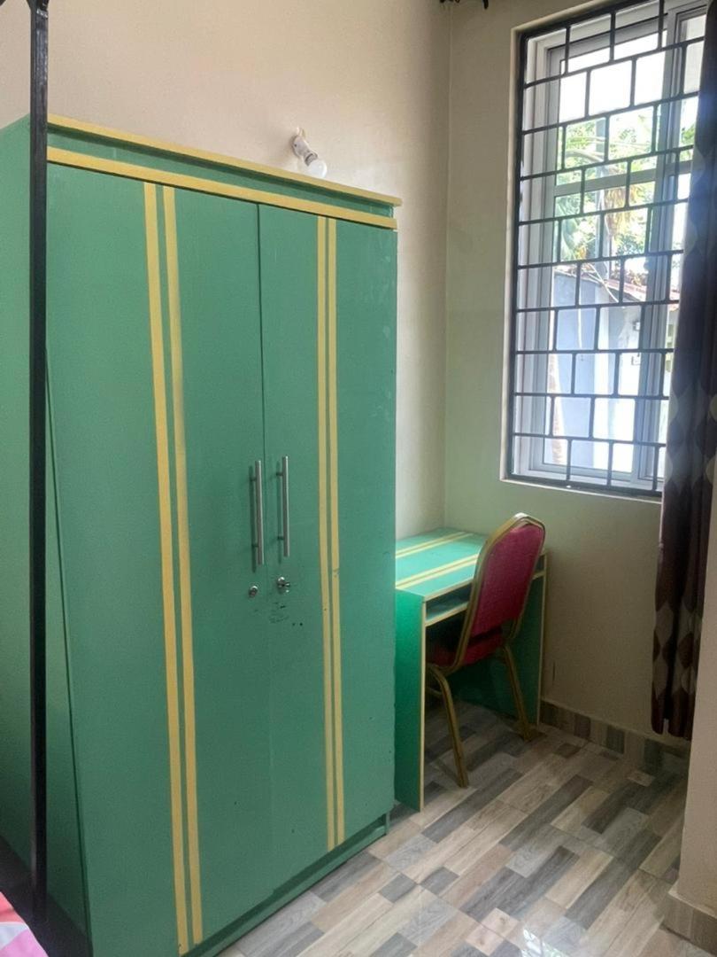Bed and Breakfast L&J Modern Backpackers Kinondoni Daressalam Zimmer foto